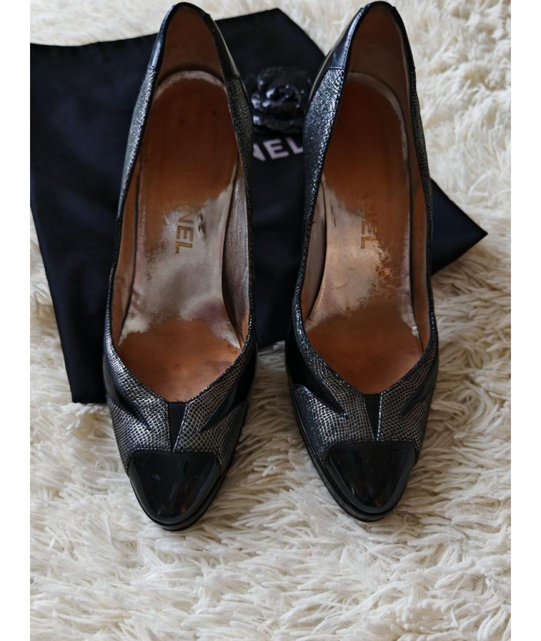 CHANEL Черные туфли из лакированной кожи, фото 3