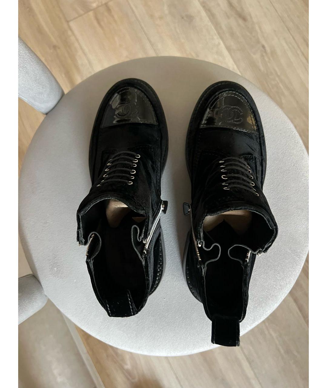 CHANEL Черные бархатные ботинки, фото 4