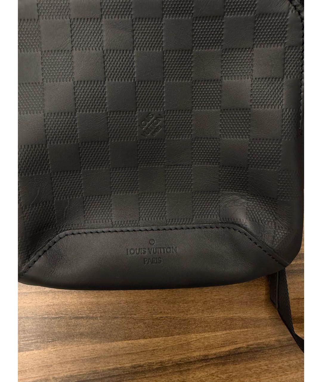 LOUIS VUITTON Черная кожаная сумка на плечо, фото 6