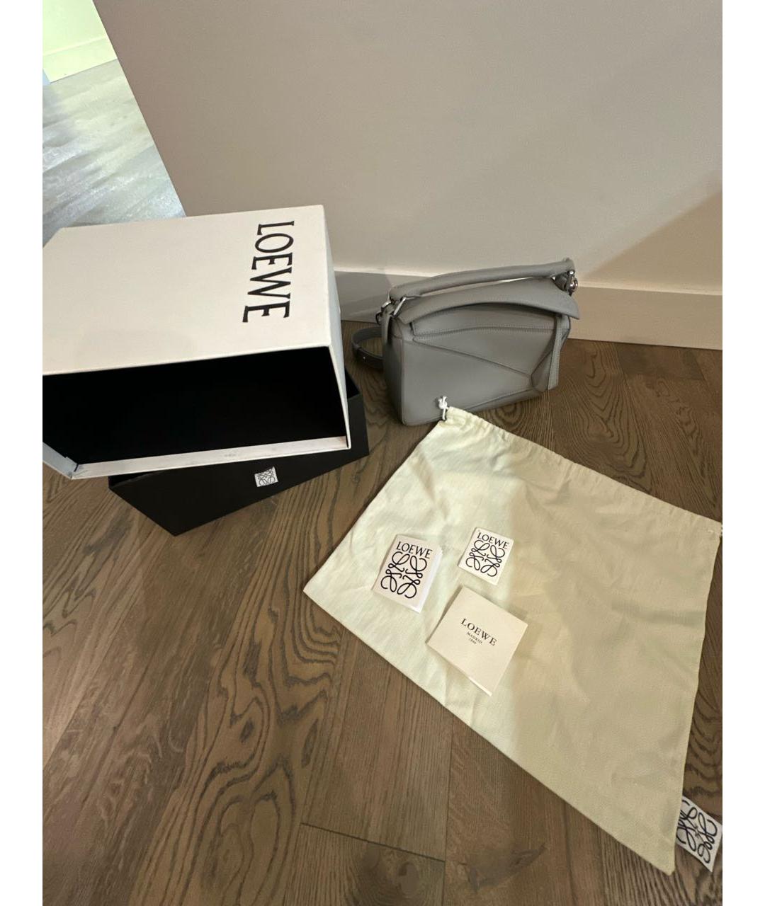 LOEWE Серая кожаная сумка с короткими ручками, фото 7