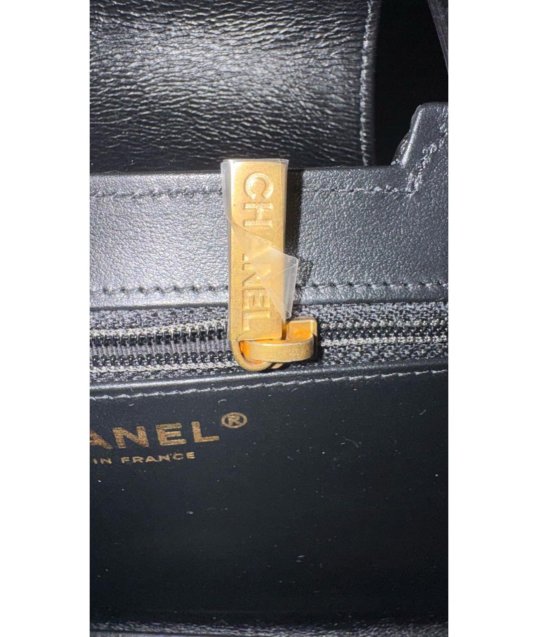 CHANEL Черная кожаная сумка с короткими ручками, фото 8