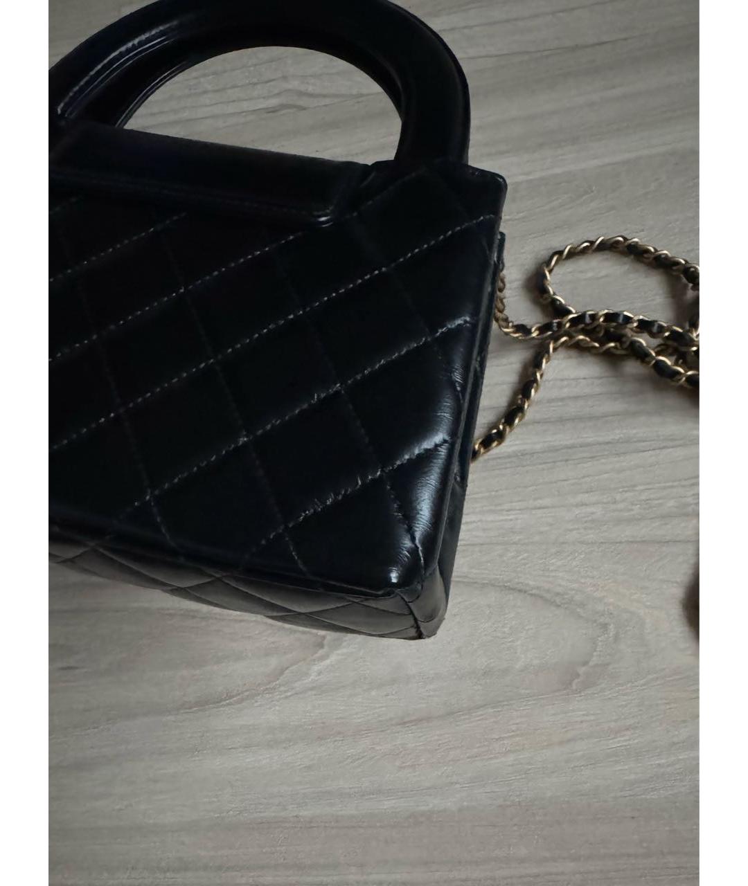 CHANEL Черная кожаная сумка с короткими ручками, фото 6