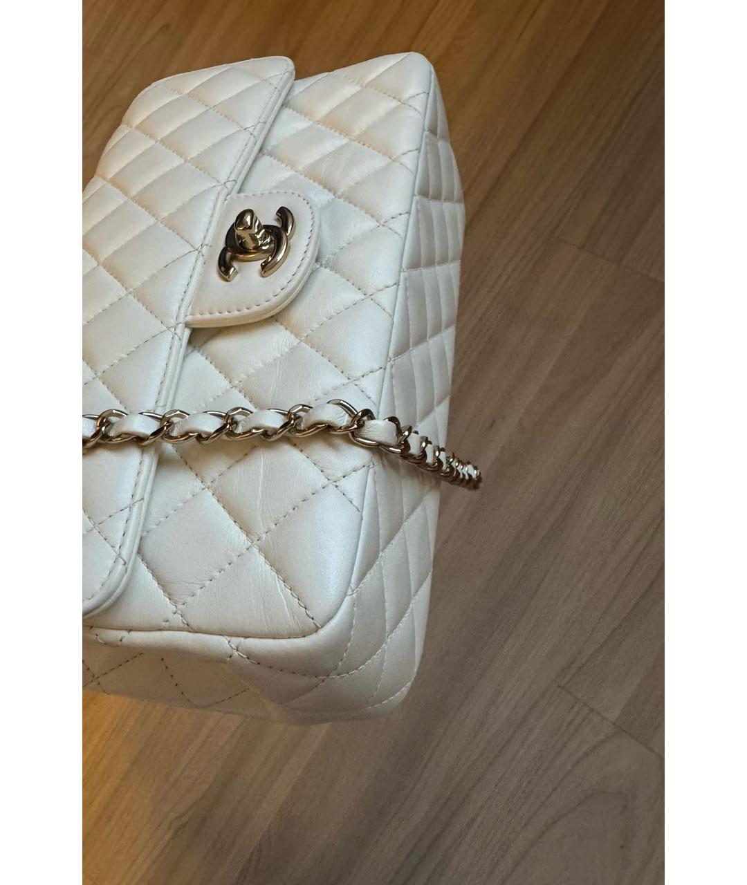 CHANEL Белая кожаная сумка с короткими ручками, фото 3