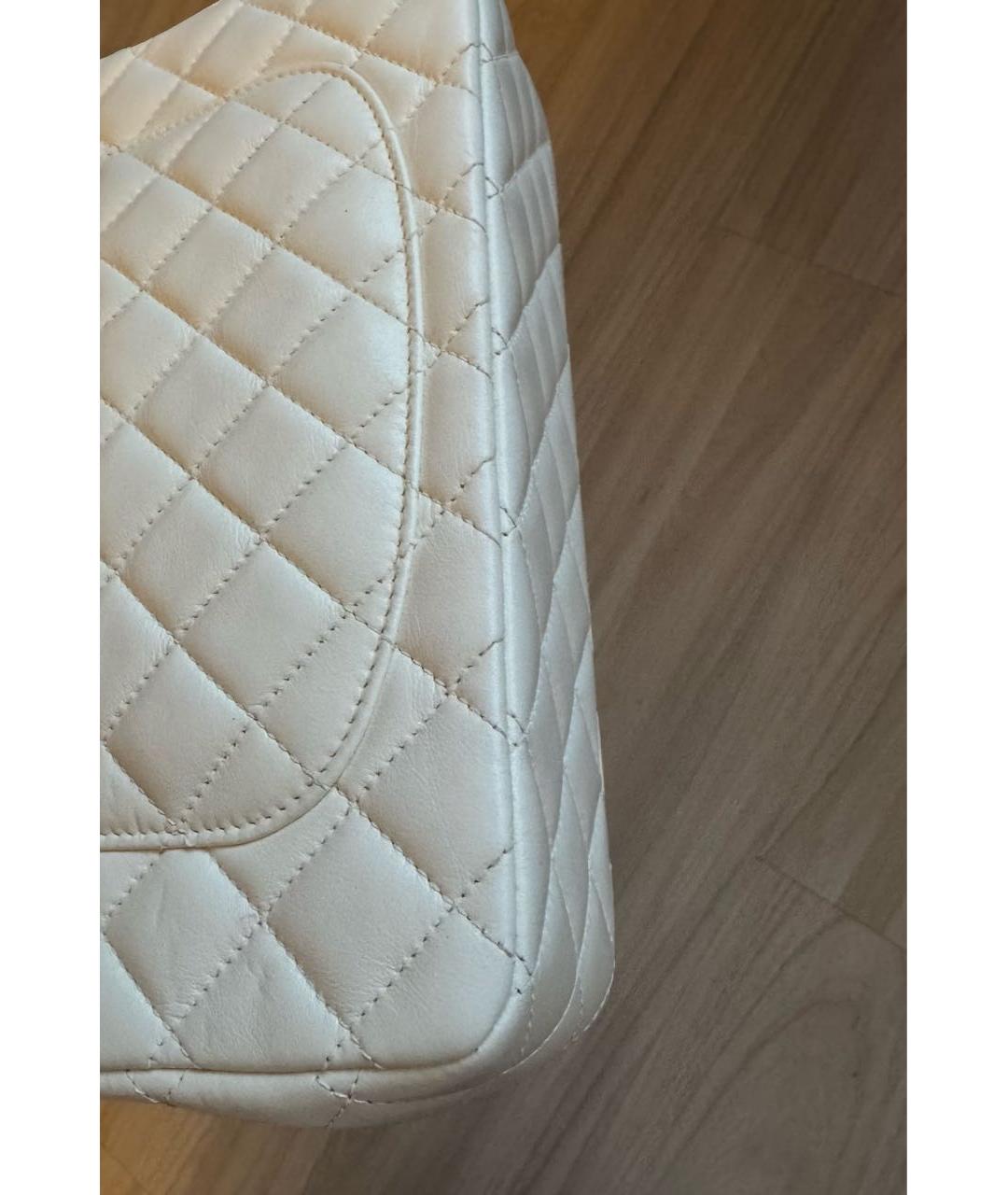 CHANEL Белая кожаная сумка с короткими ручками, фото 6