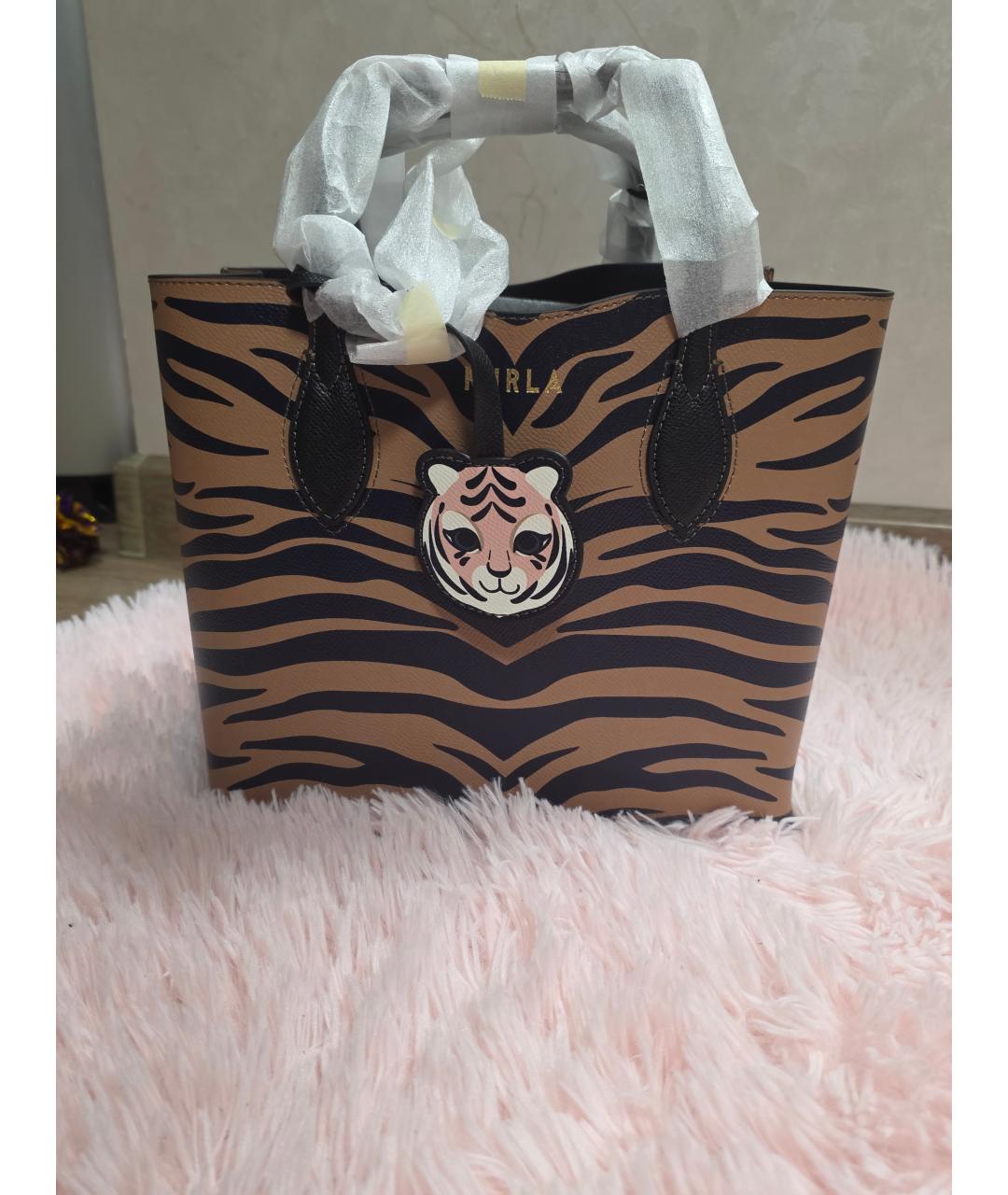 FURLA Кожаная сумка с короткими ручками, фото 4