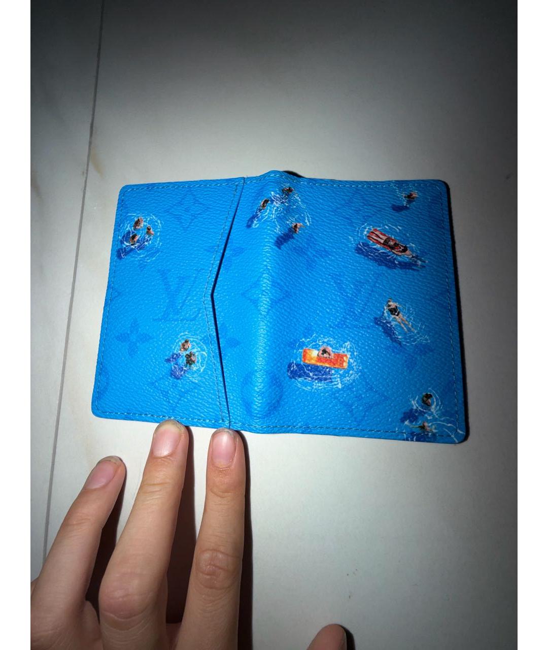 LOUIS VUITTON Голубой кожаный кошелек, фото 4