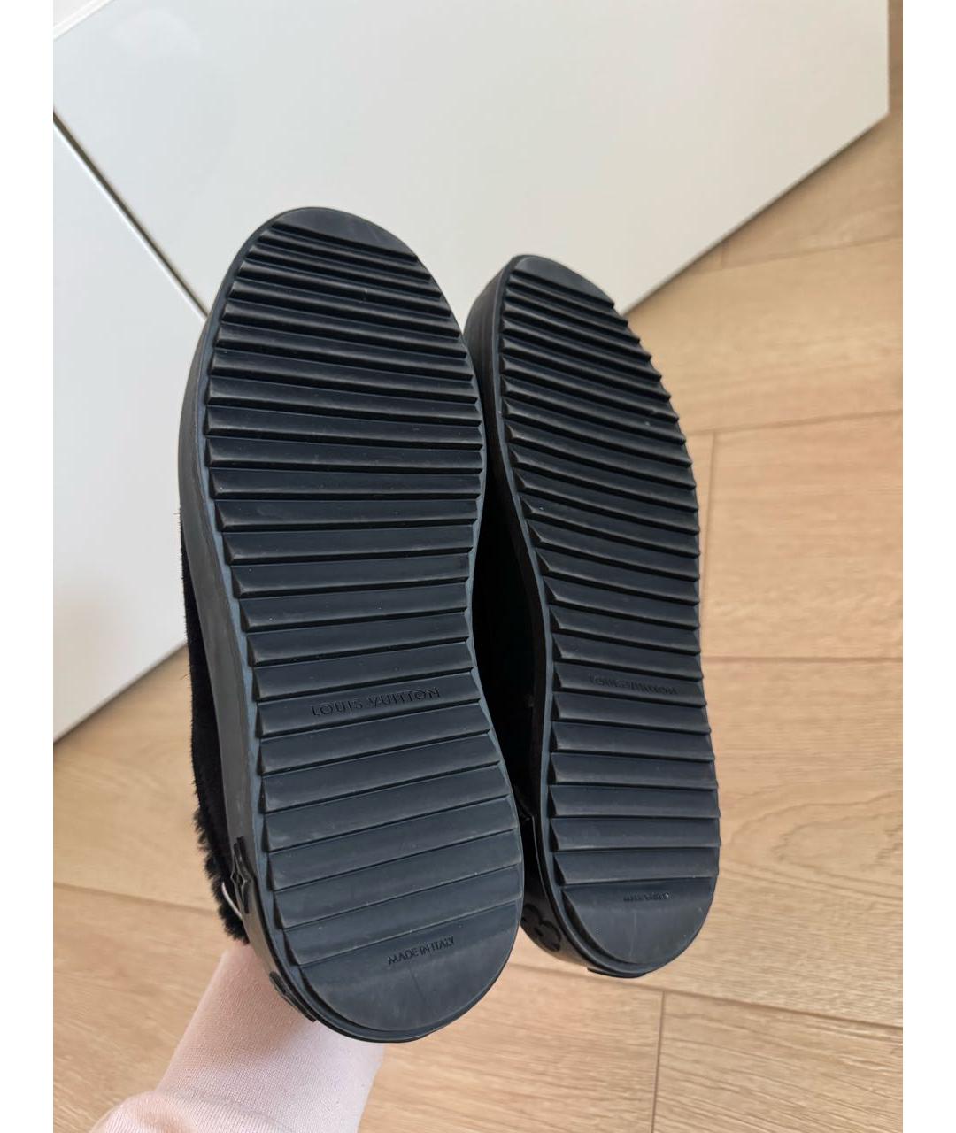 LOUIS VUITTON Черные замшевые ботинки, фото 5