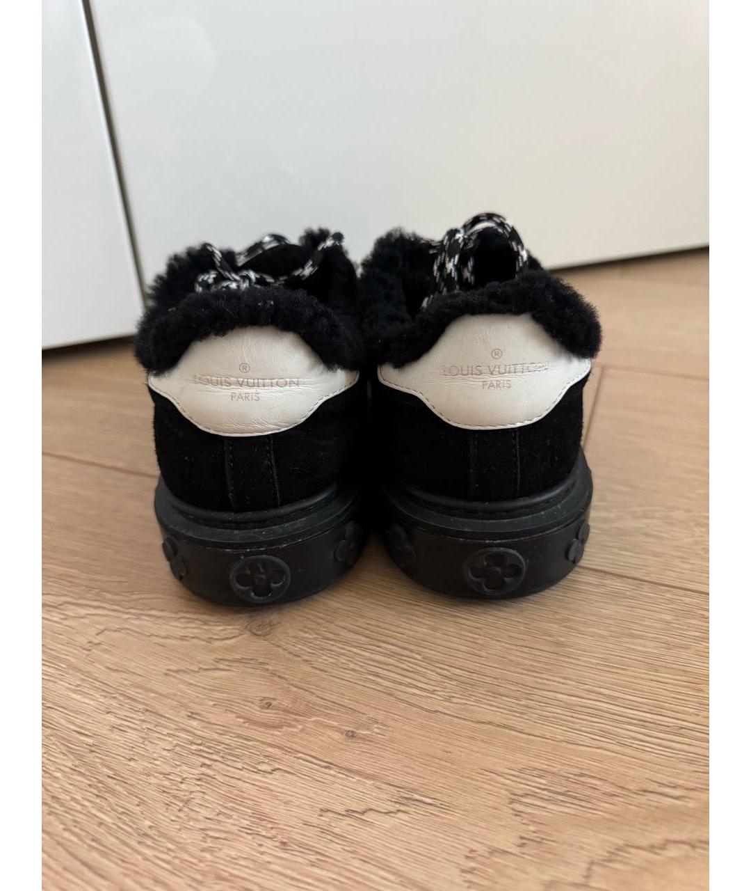 LOUIS VUITTON Черные замшевые ботинки, фото 4