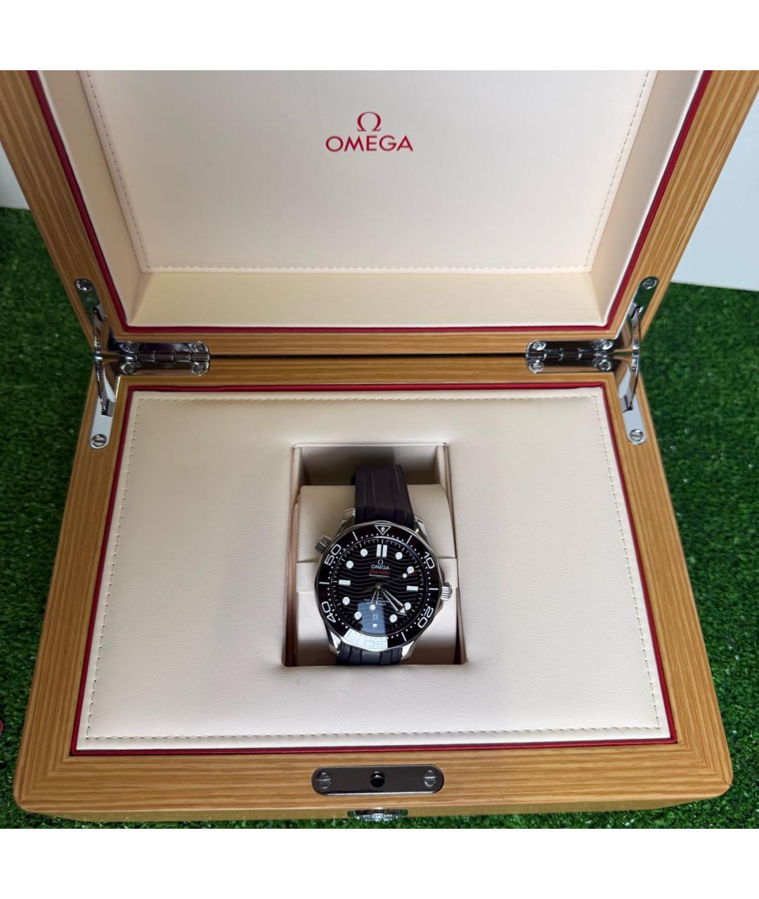 OMEGA Черные стальные часы, фото 2