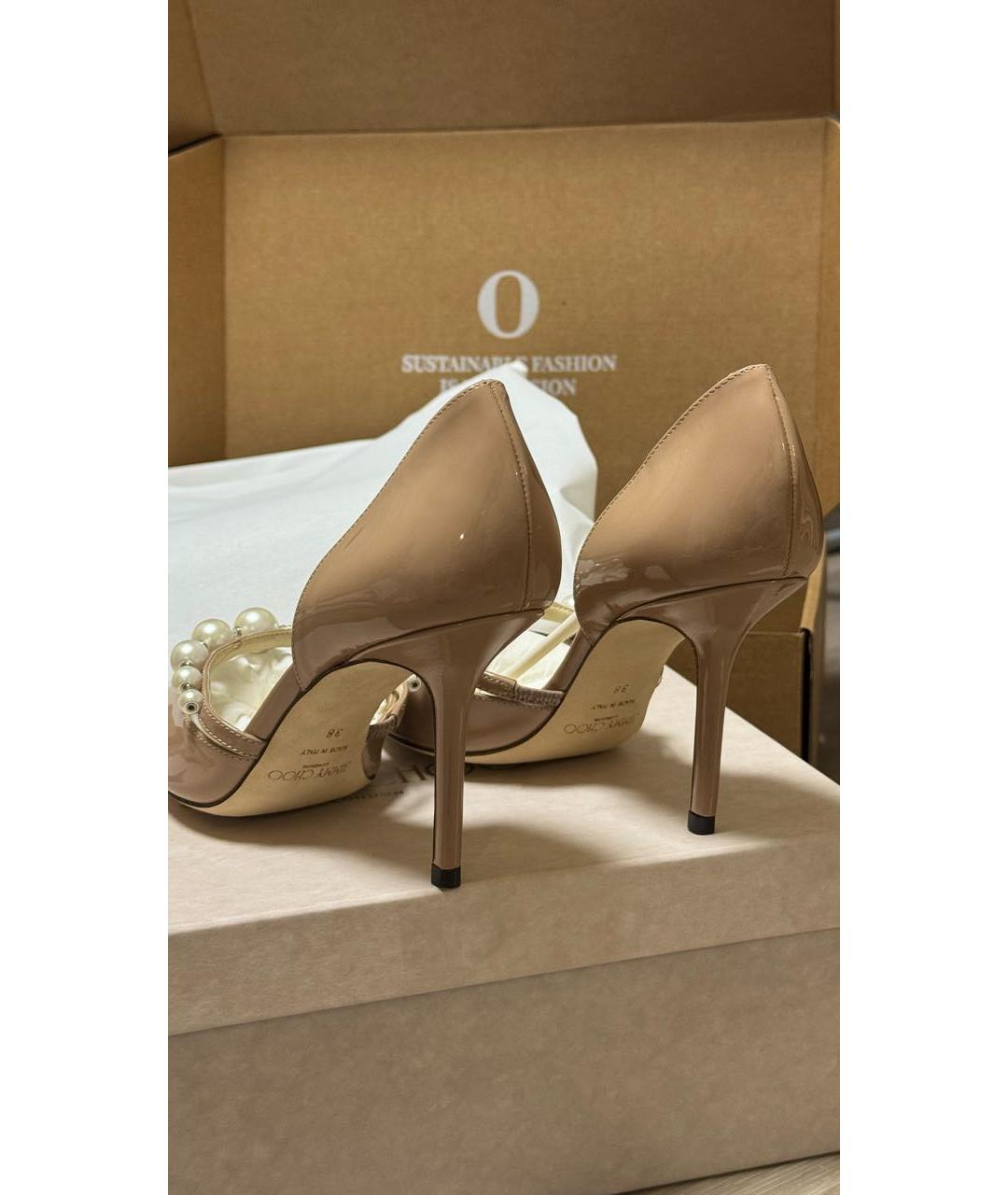 JIMMY CHOO Бежевые туфли из лакированной кожи, фото 6