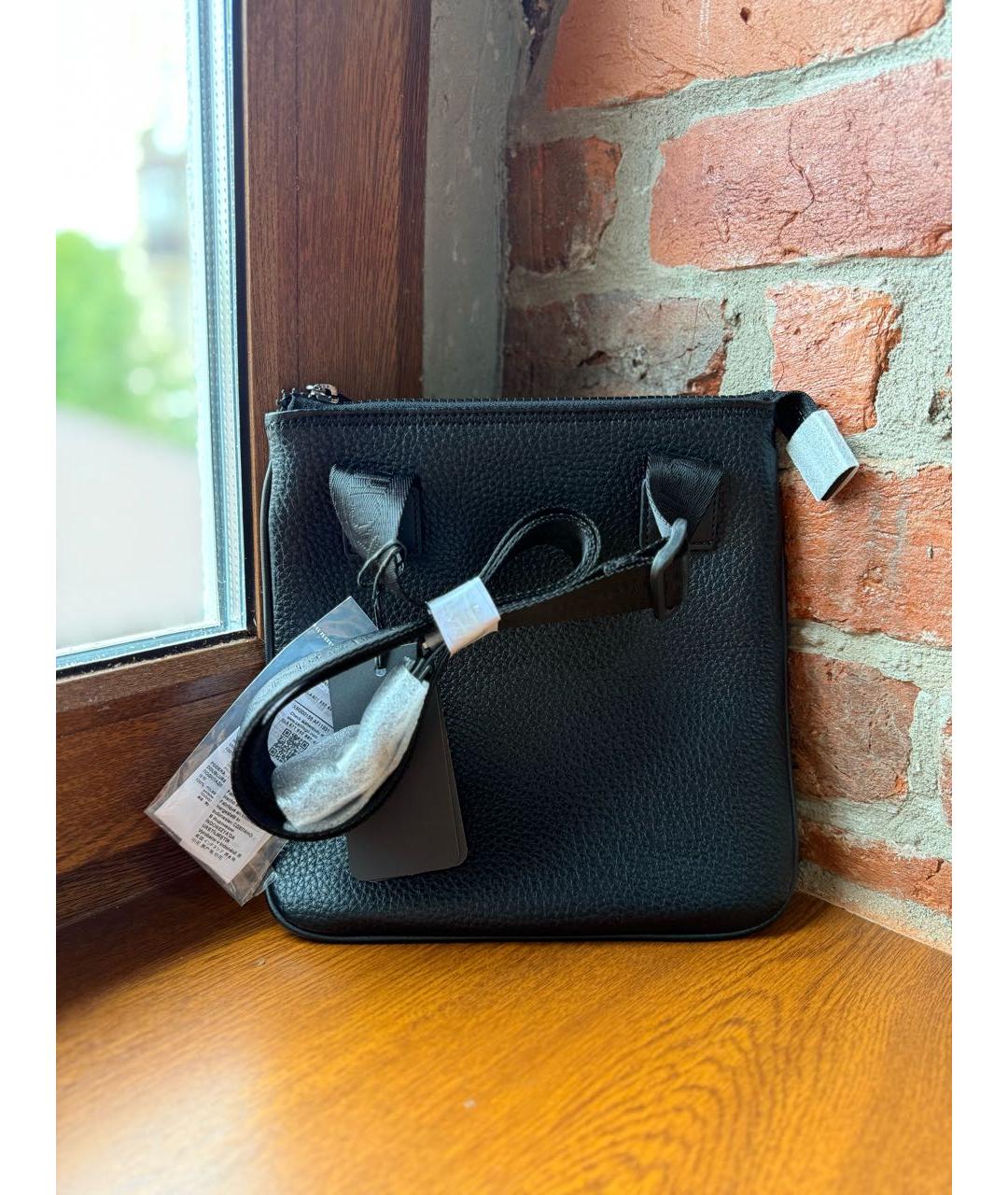 ARMANI EXCHANGE Черная сумка на плечо из искусственной кожи, фото 3