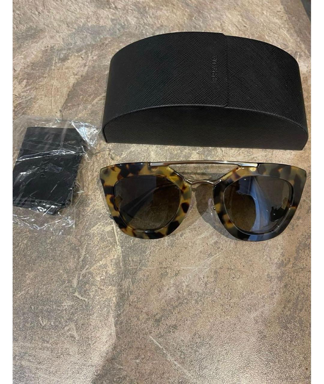 PRADA Коричневые пластиковые солнцезащитные очки, фото 4