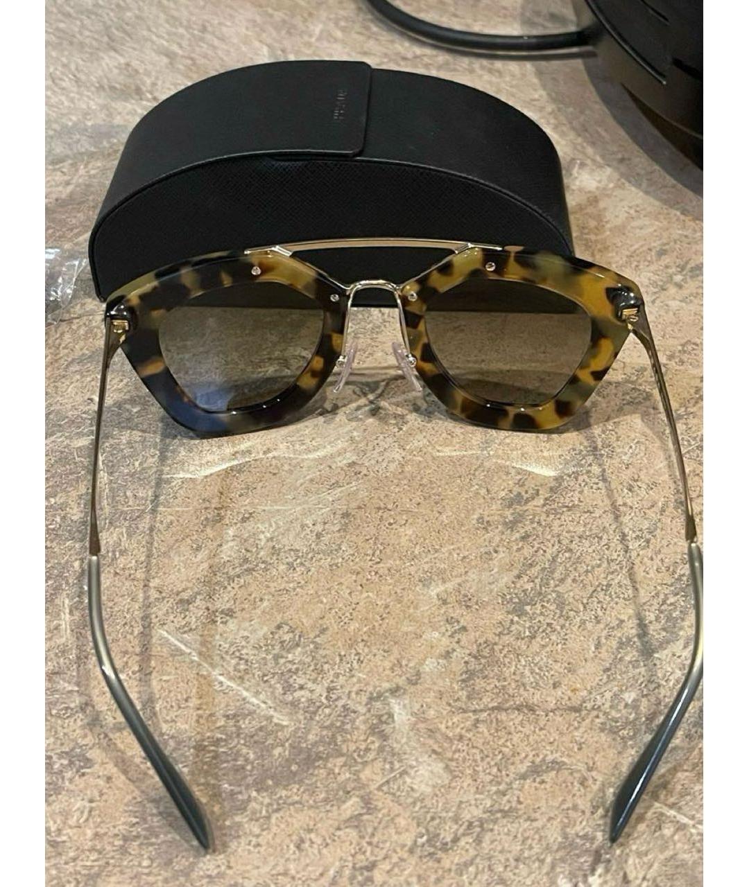 PRADA Коричневые пластиковые солнцезащитные очки, фото 5