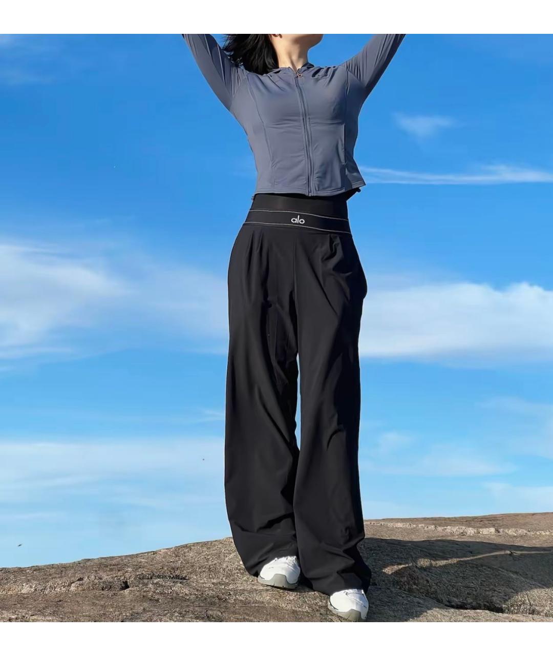 ALO YOGA Черные спортивные брюки и шорты, фото 8