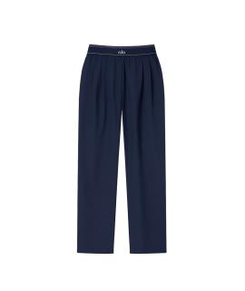 ALO YOGA Спортивные брюки и шорты