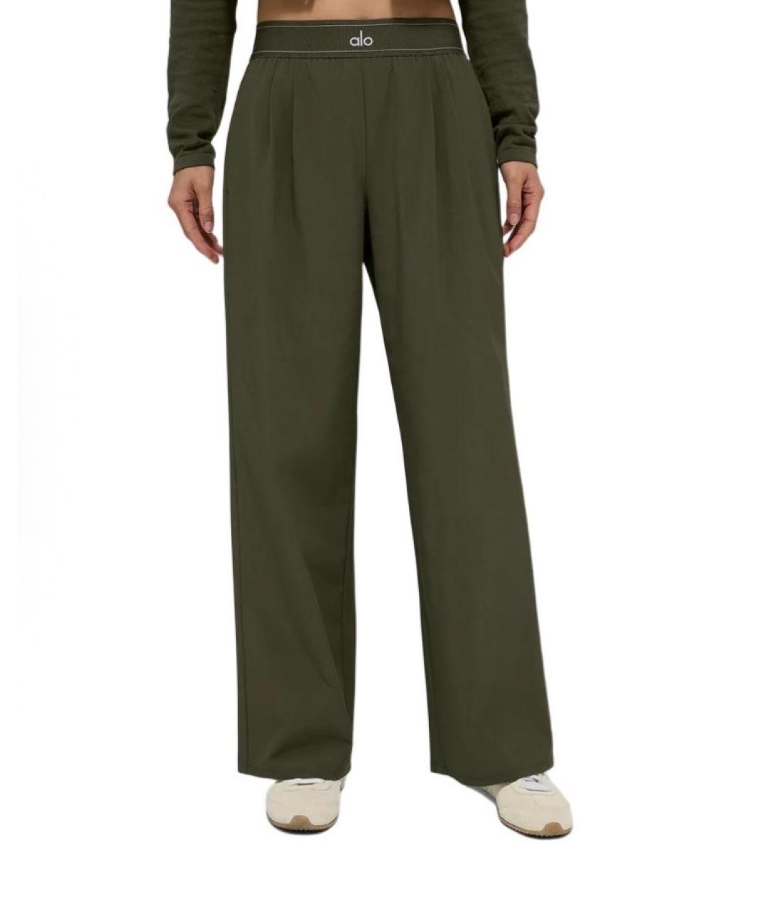ALO YOGA Хаки спортивные брюки и шорты, фото 2