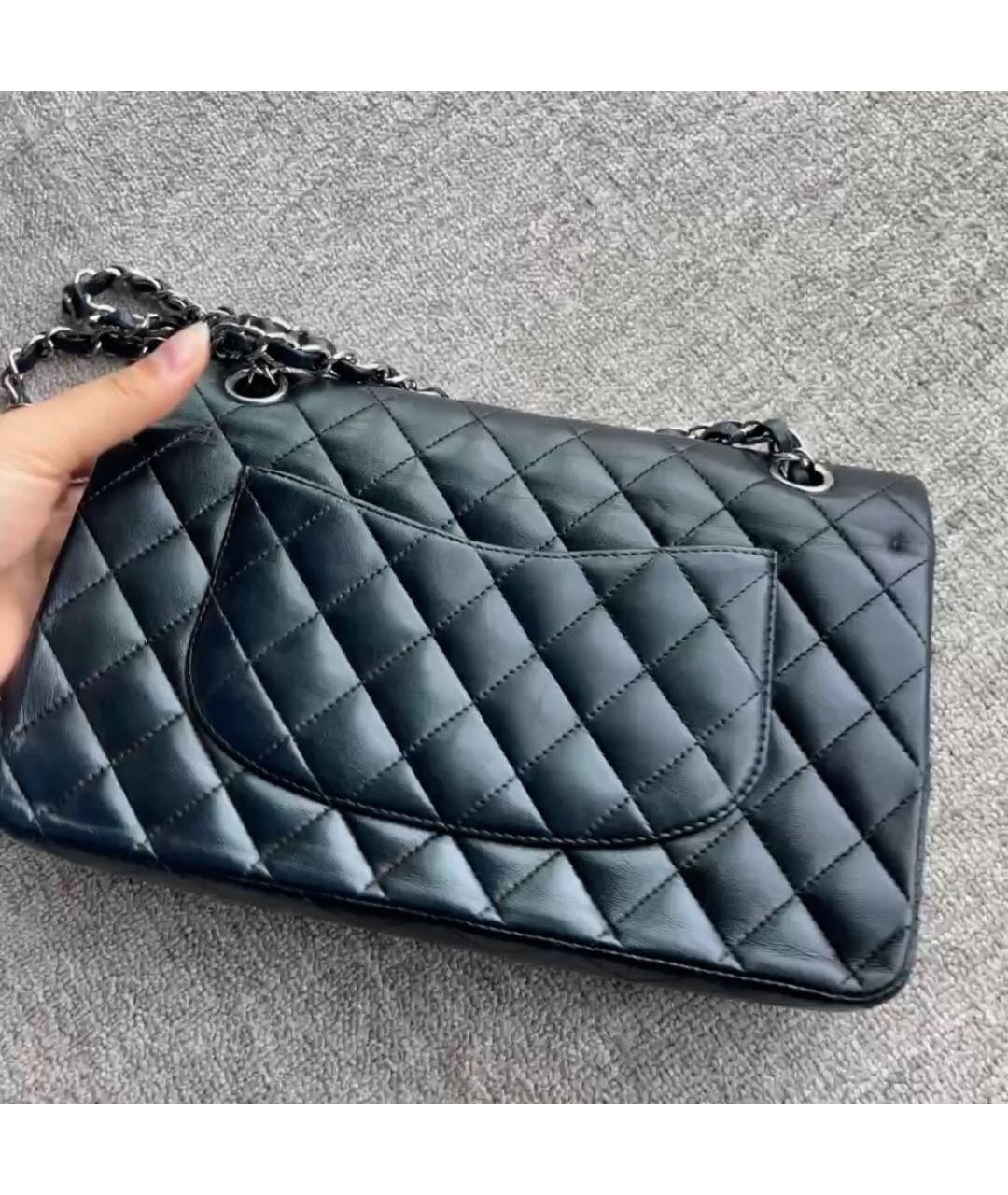 CHANEL Черная кожаная сумка через плечо, фото 3