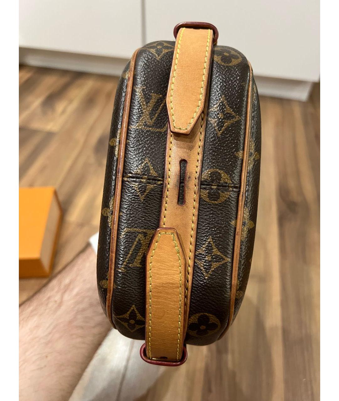 LOUIS VUITTON Коричневая кожаная сумка через плечо, фото 5