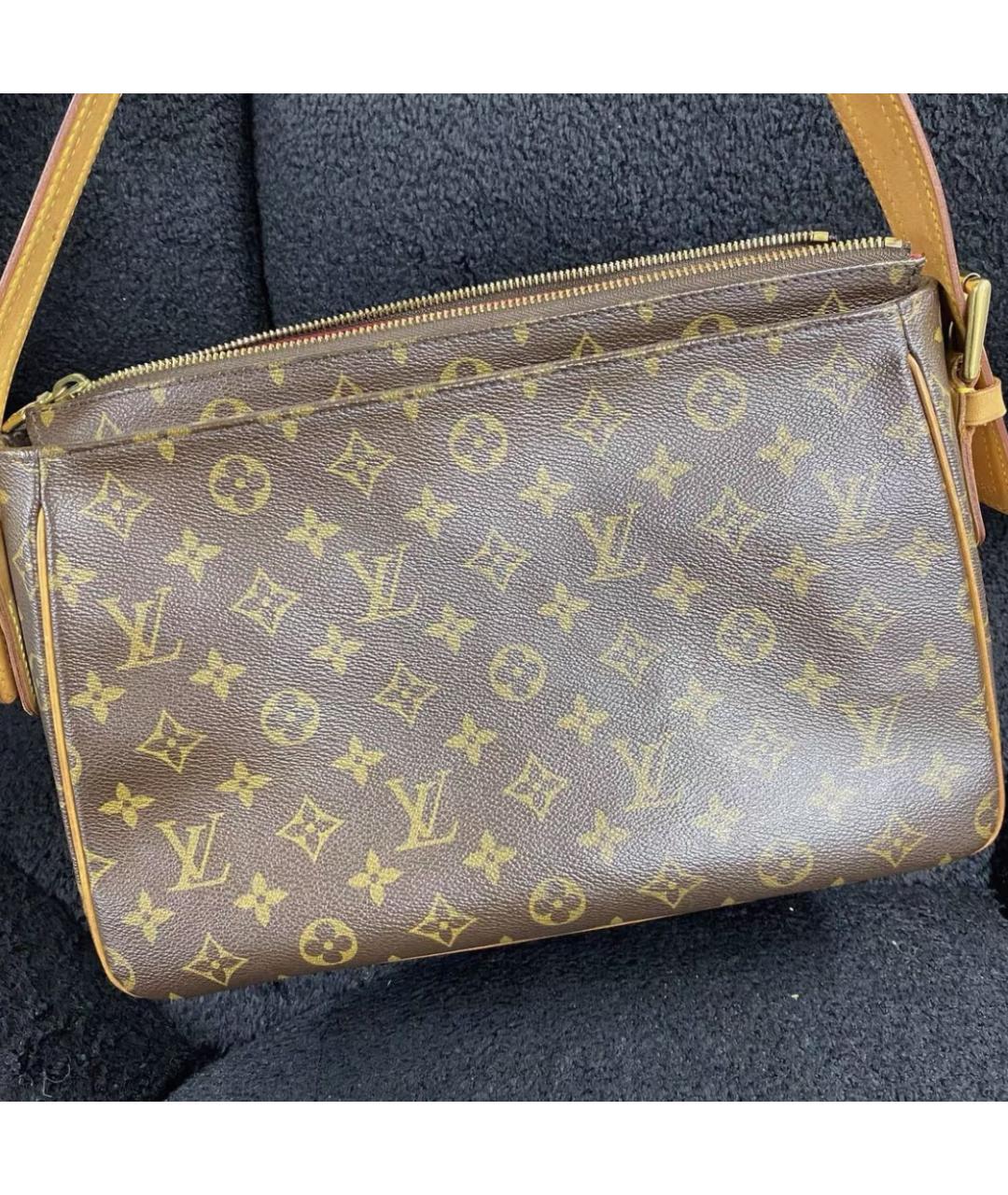 LOUIS VUITTON Коричневая сумка через плечо, фото 3