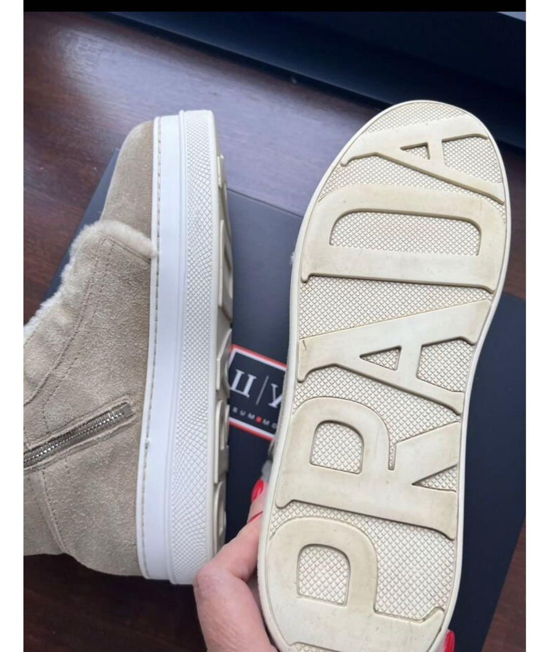 PRADA Бежевые замшевые ботинки, фото 2