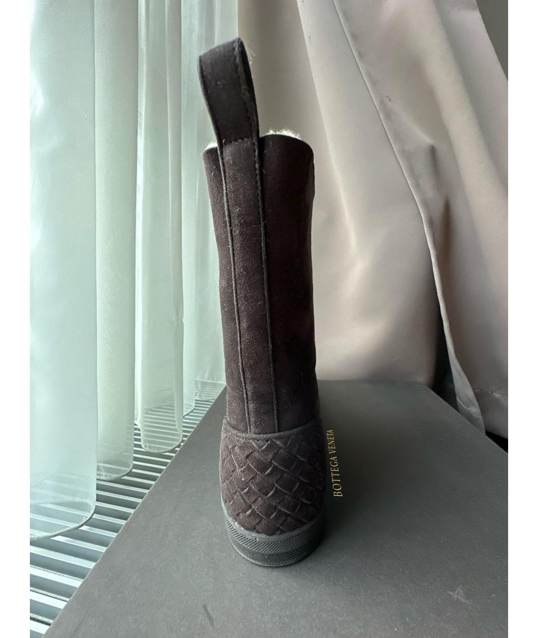 BOTTEGA VENETA Коричневые замшевые ботинки, фото 4