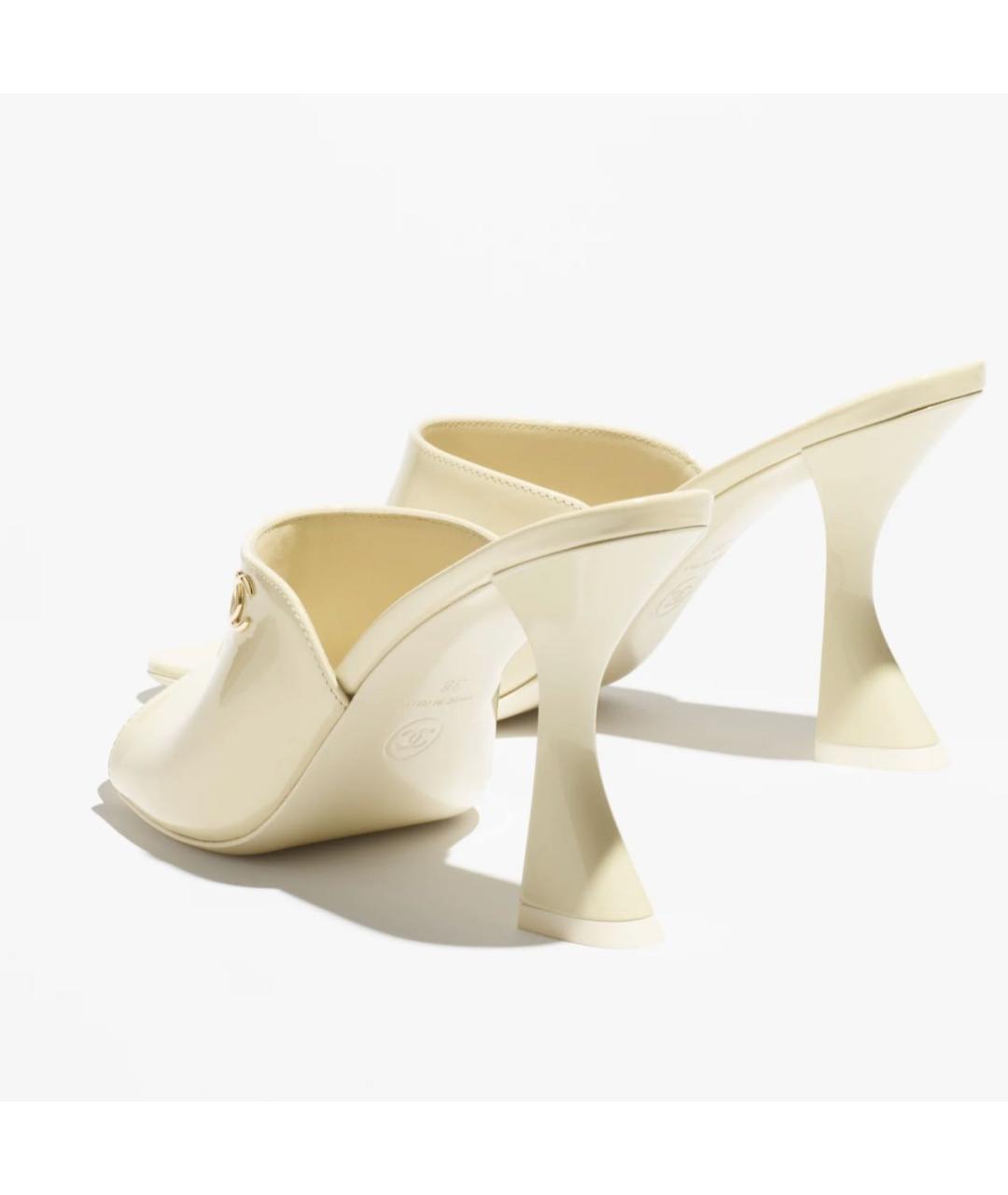 CHANEL Желтые мюли из лакированной кожи, фото 4