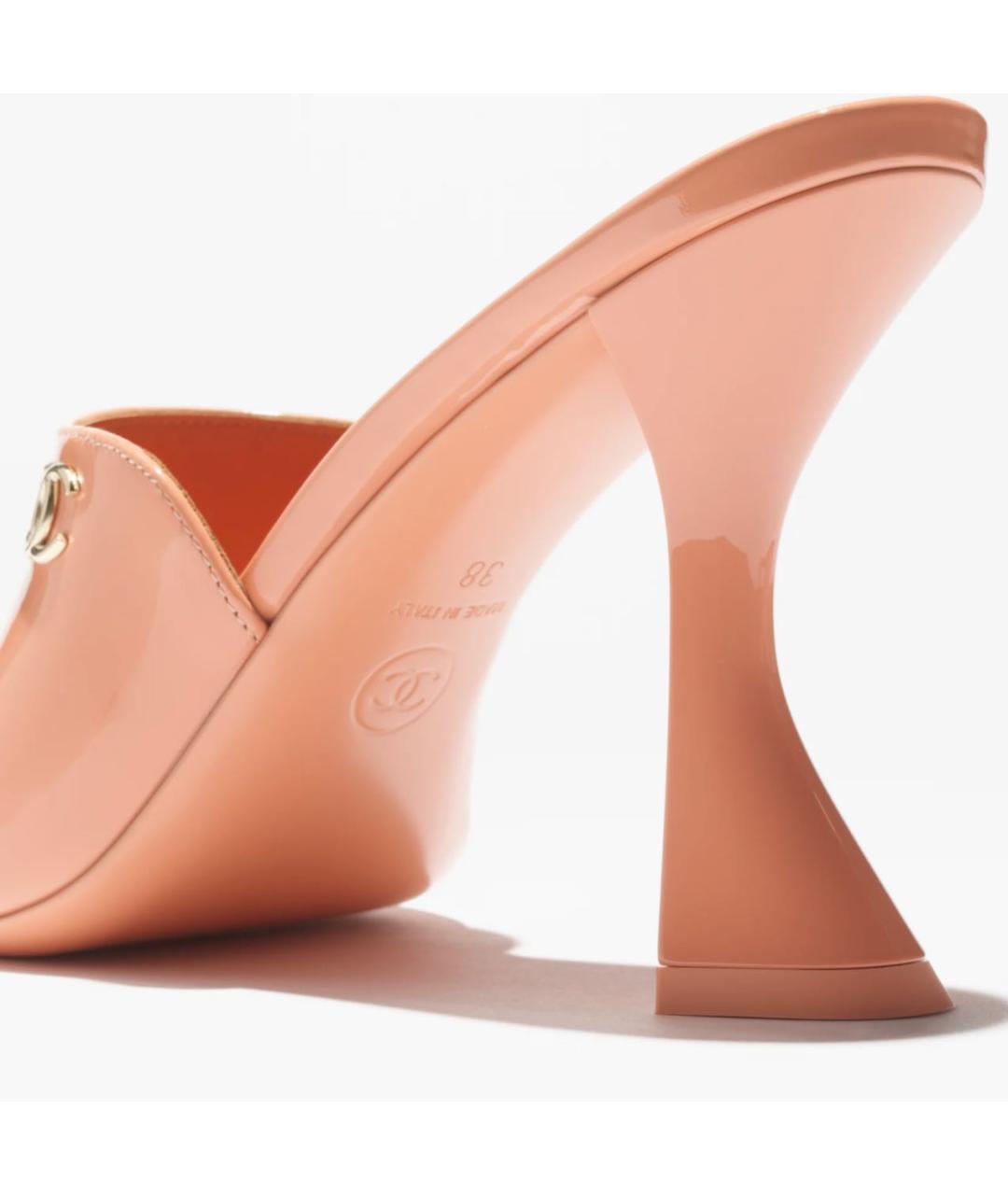 CHANEL Коралловые мюли из лакированной кожи, фото 7