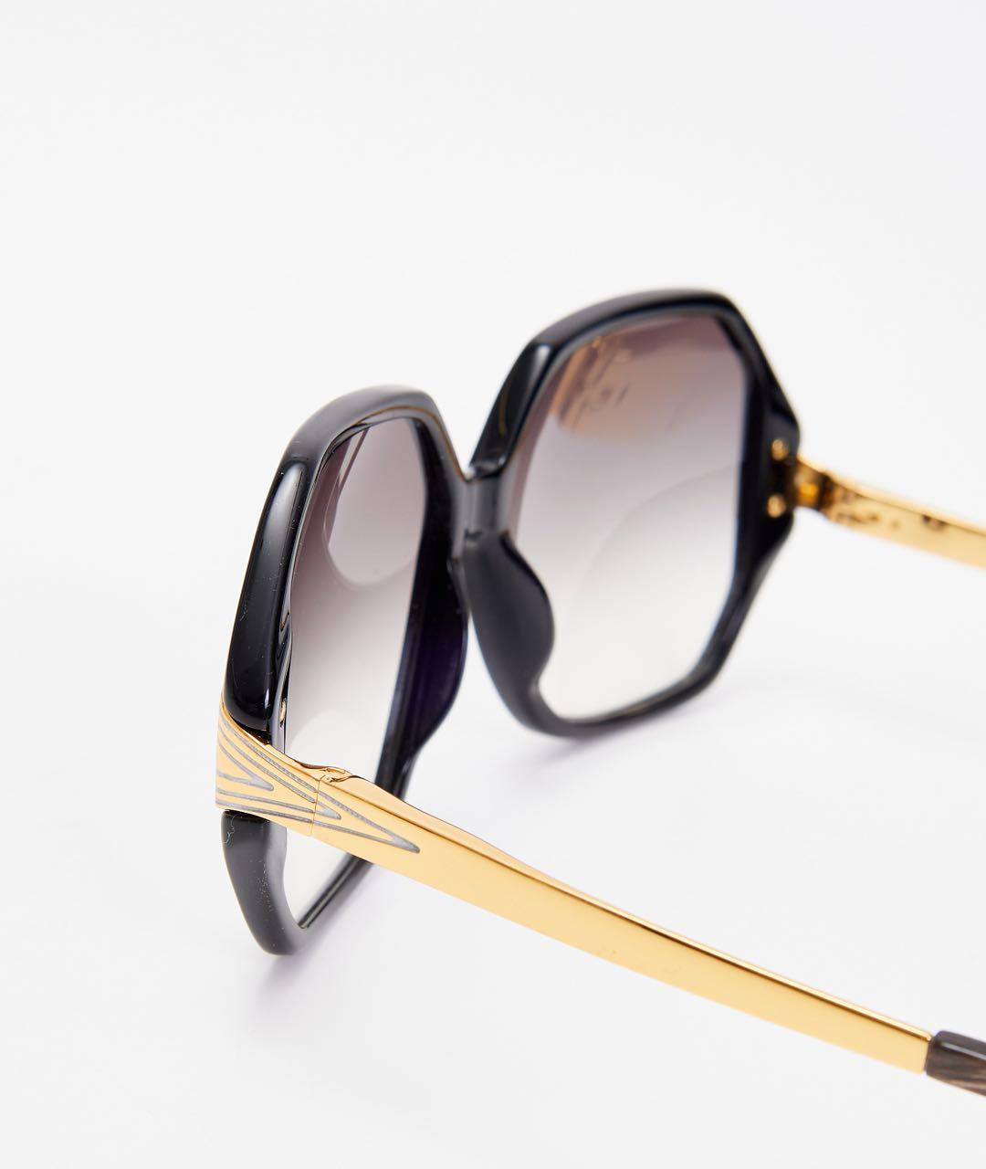 LINDA FARROW Черные пластиковые солнцезащитные очки, фото 2