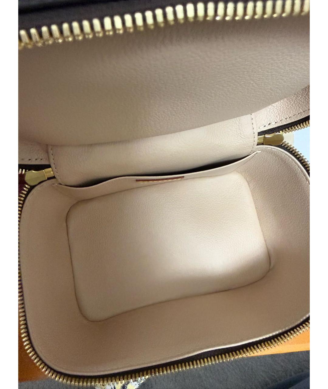 LOUIS VUITTON Коричневая косметичка, фото 4