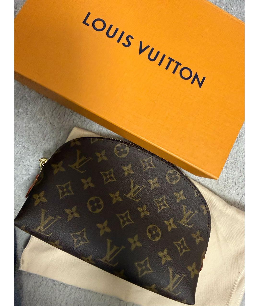 LOUIS VUITTON Коричневая косметичка, фото 5