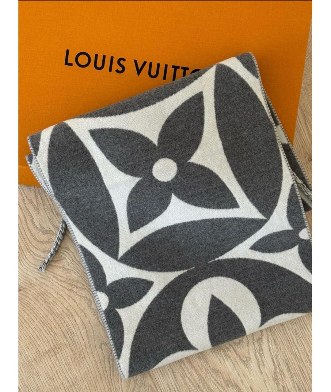 LOUIS VUITTON Серый шерстяной шарф, фото 2