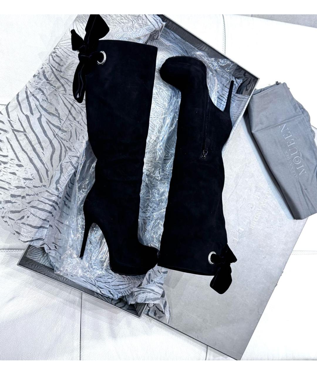 ALEXANDER MCQUEEN Черные замшевые сапоги, фото 6