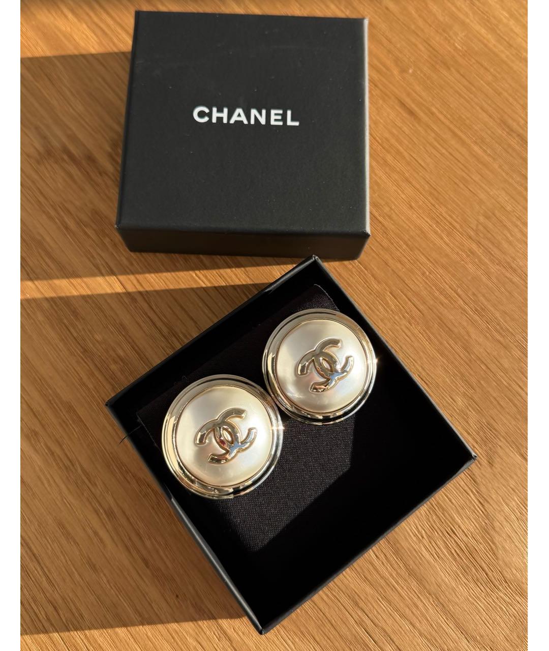 CHANEL Золотые металлические клипсы, фото 5