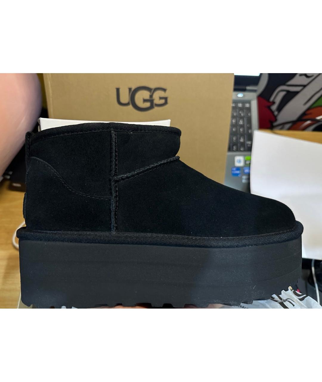 UGG AUSTRALIA Черные замшевые ботинки, фото 3
