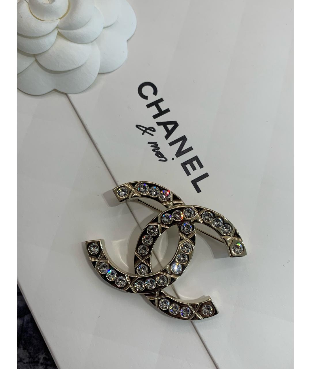 CHANEL Золотая металлическая булавка / брошь, фото 5