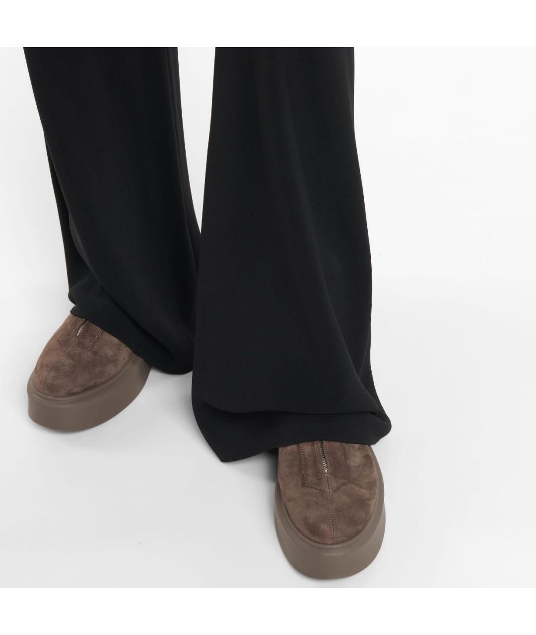 THE ROW Коричневые нубуковые ботинки, фото 3