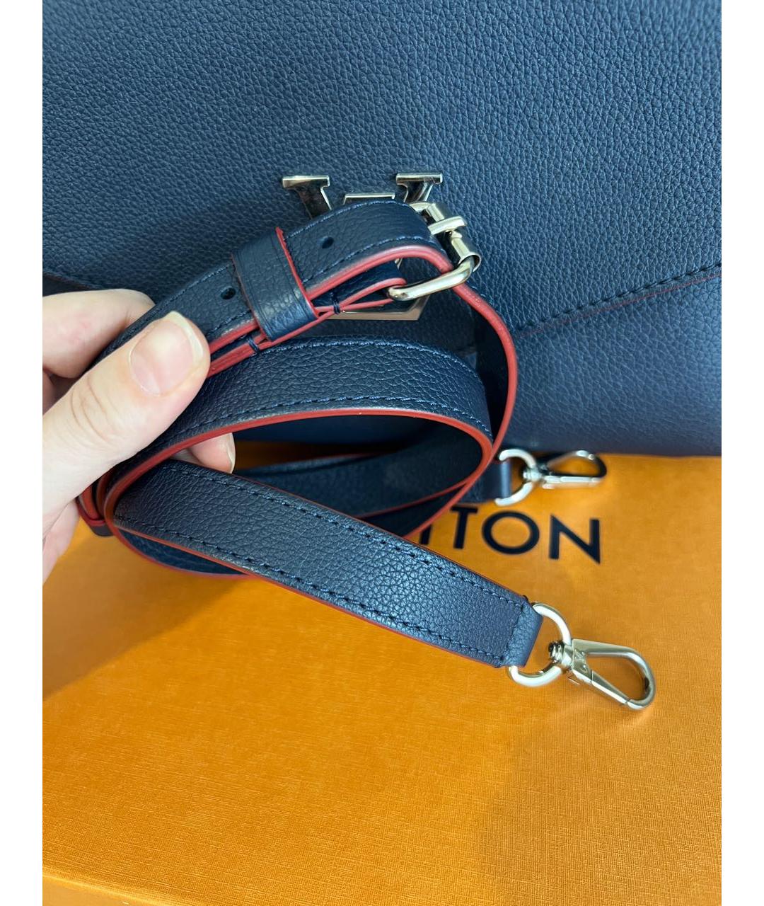 LOUIS VUITTON Темно-синяя кожаная сумка через плечо, фото 8