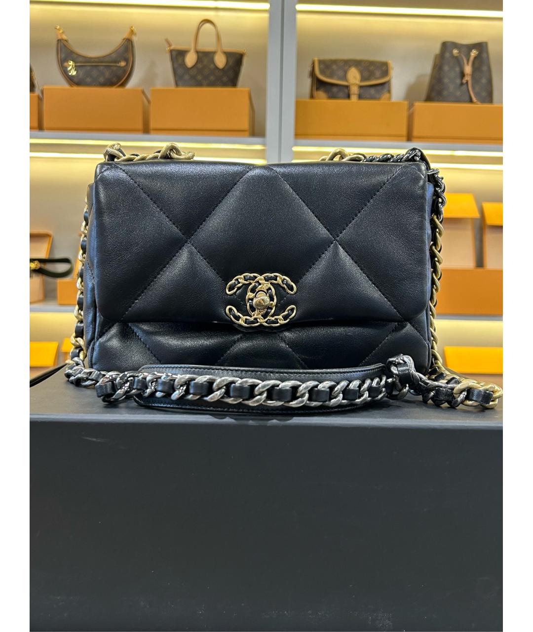 CHANEL Черная кожаная сумка через плечо, фото 9