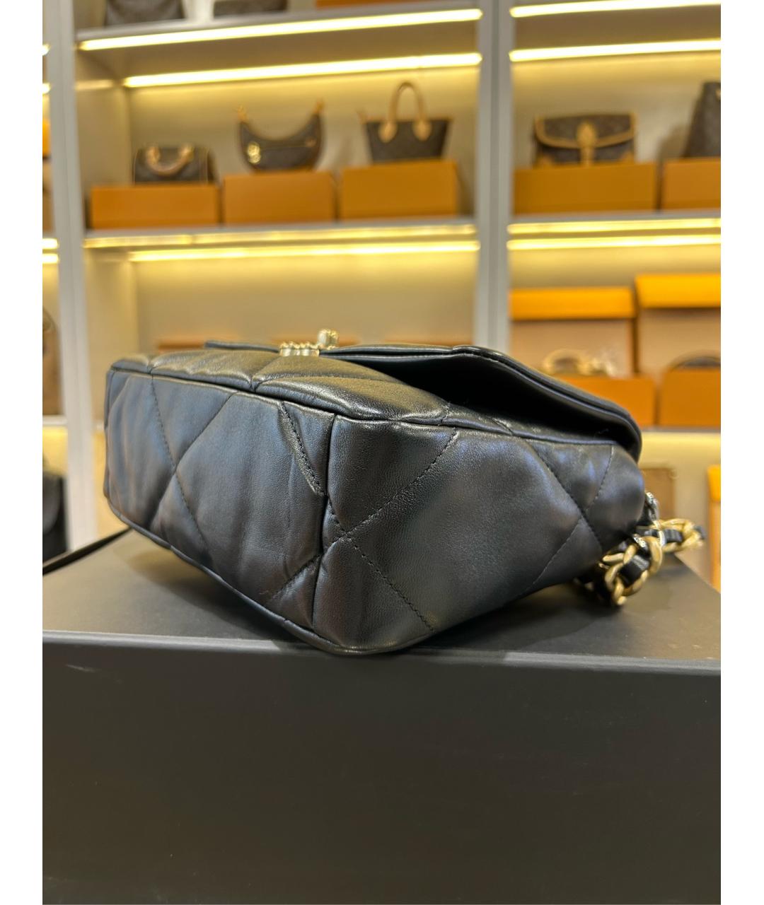 CHANEL Черная кожаная сумка через плечо, фото 4