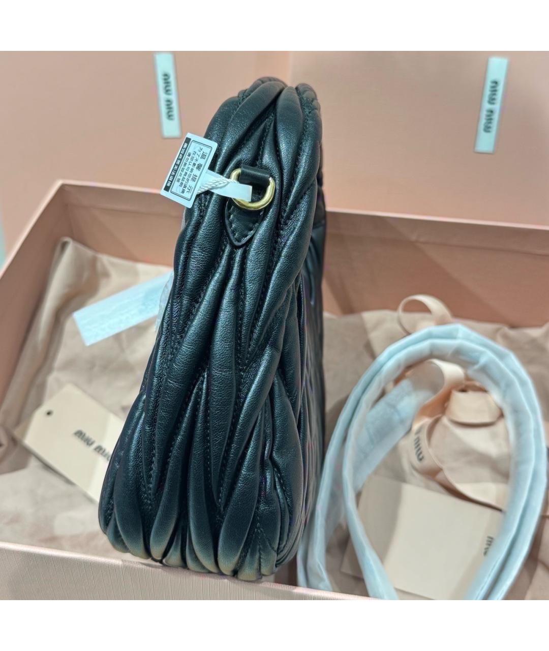 MIU MIU Черная кожаная сумка через плечо, фото 4