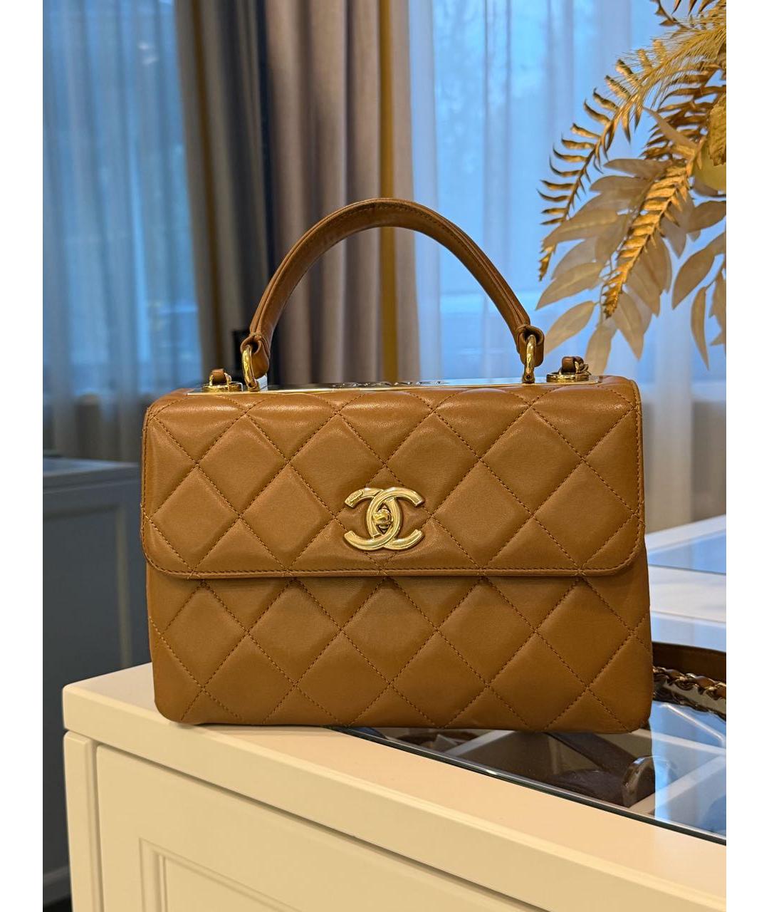 CHANEL Коричневая кожаная сумка с короткими ручками, фото 9