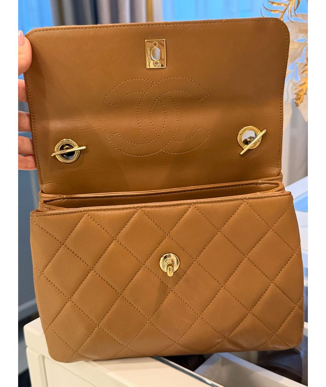 CHANEL Коричневая кожаная сумка с короткими ручками, фото 4