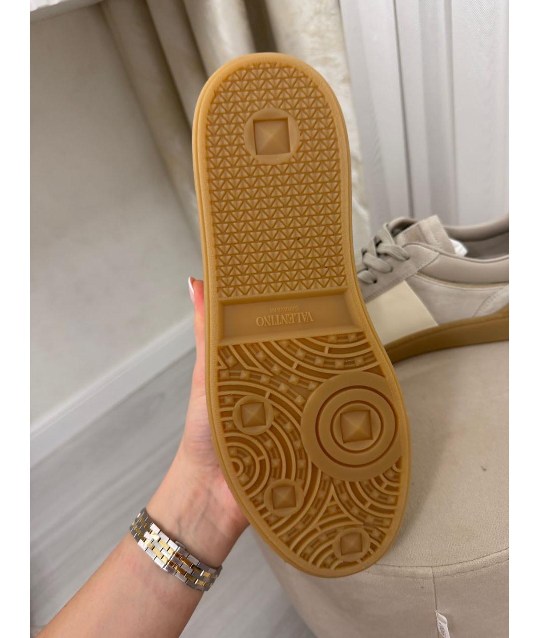 VALENTINO Бежевые замшевые кеды, фото 4