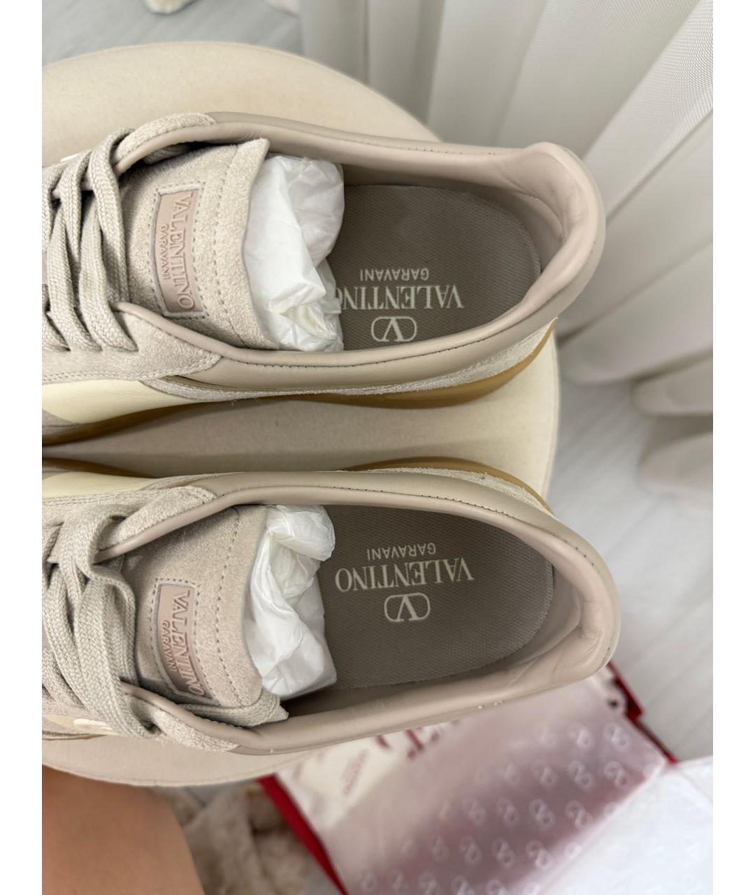 VALENTINO Бежевые замшевые кеды, фото 3
