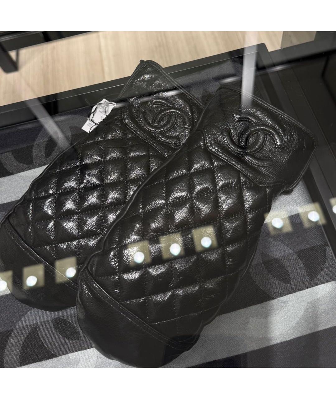 CHANEL Черные кожаные варежки, фото 3