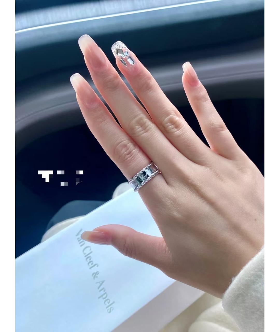 VAN CLEEF & ARPELS Серебряное кольцо из белого золота, фото 8