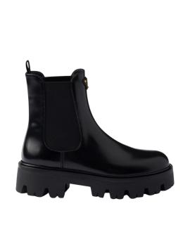 PRADA Ботинки