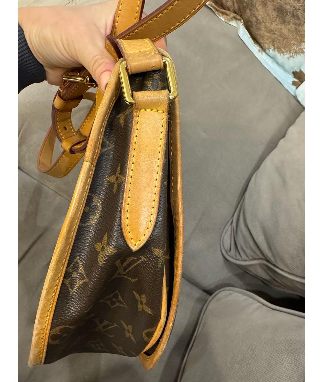 LOUIS VUITTON Коричневая сумка через плечо из искусственной кожи, фото 4