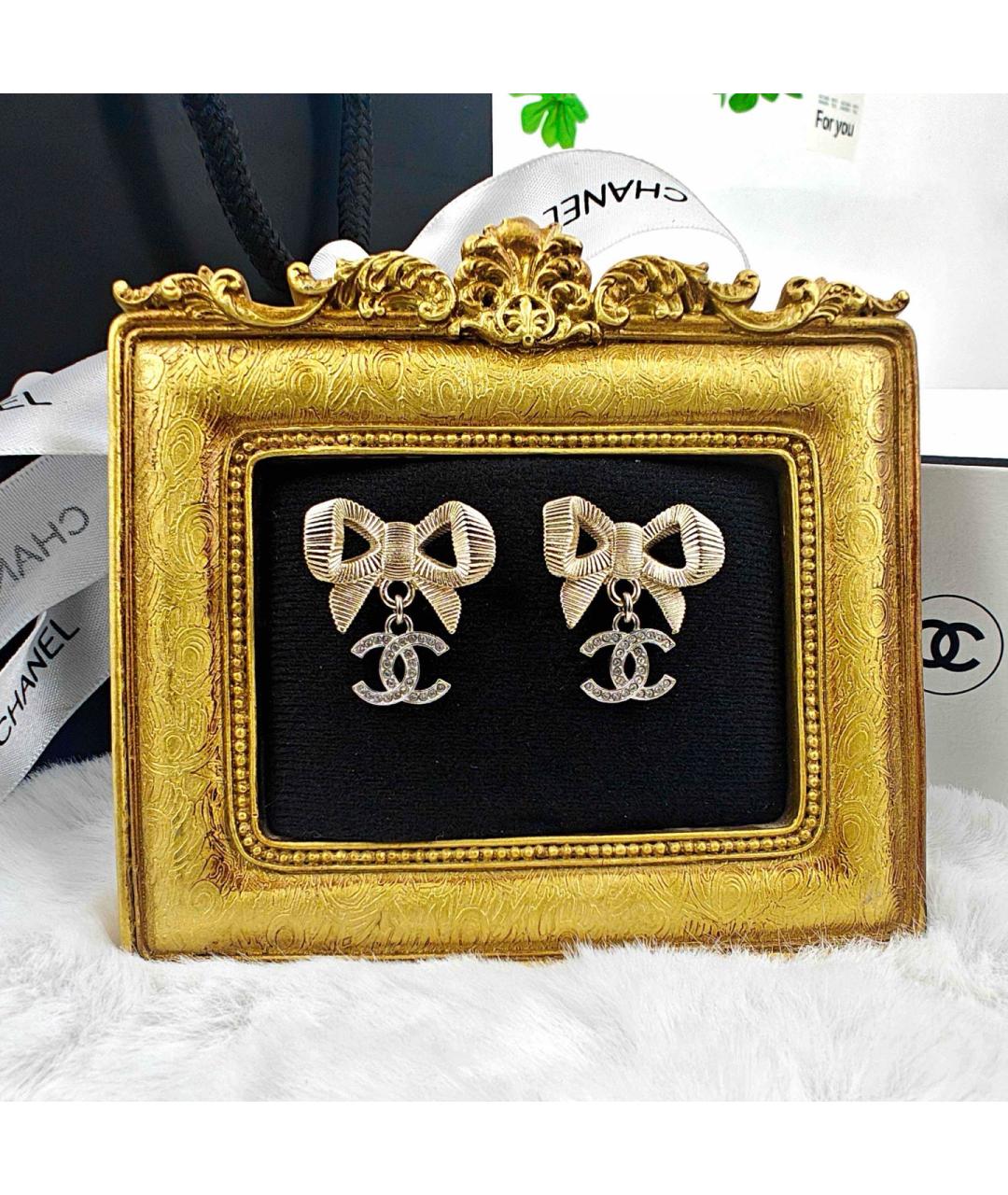 CHANEL Золотые металлические серьги, фото 7