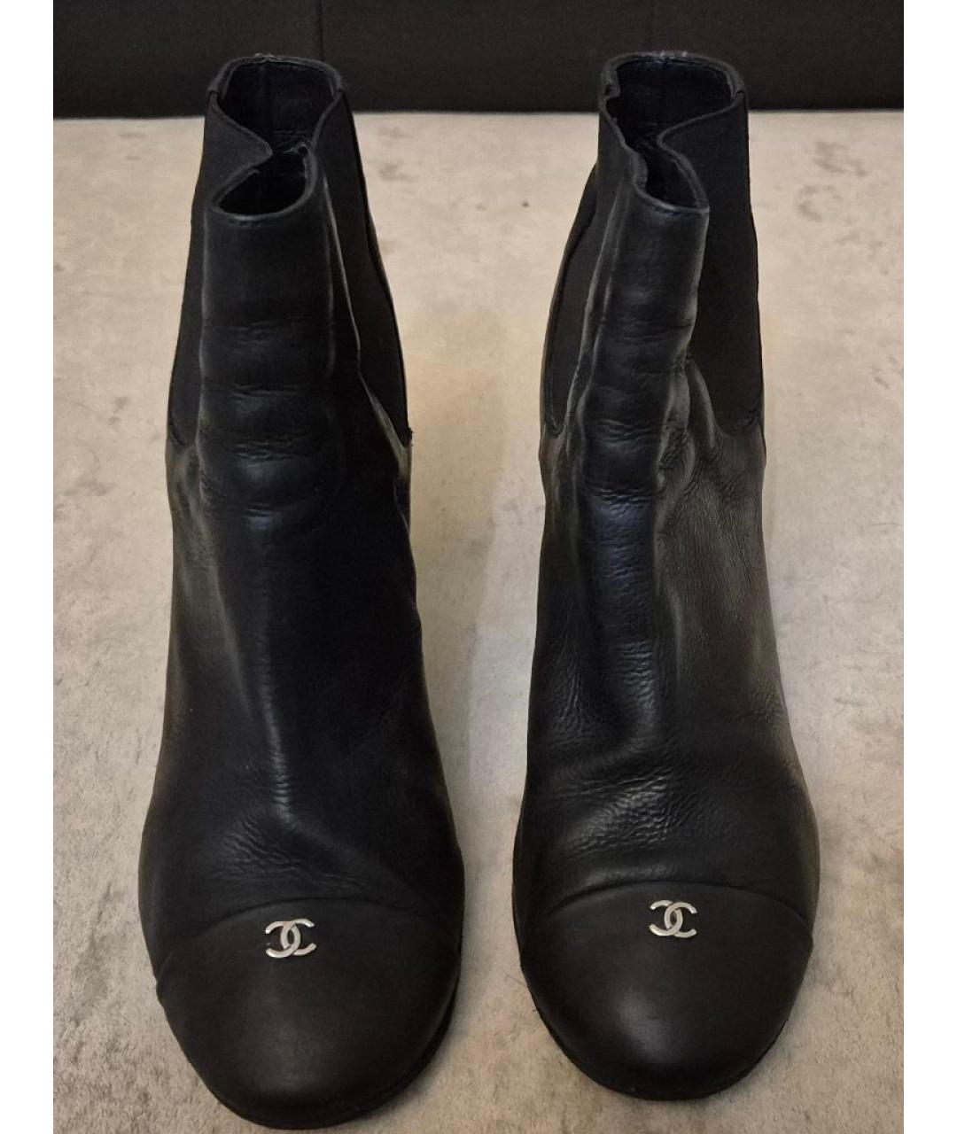 CHANEL Черные кожаные ботильоны, фото 2